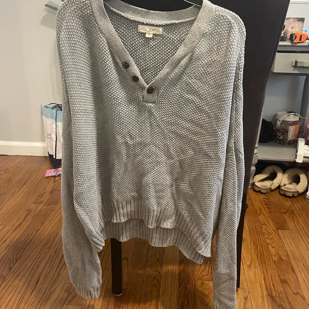 Grey sweater with buttons